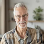 entdecken sie die gründe, warum männer über 50 trotz regelmäßigem training schwierigkeiten haben, muskeln aufzubauen, und erhalten sie hilfreiche tipps für effektives muskelwachstum im alter.