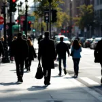 entdecken sie, warum menschen ihnen manchmal vorausgehen und was dieses verhalten über ihre persönlichkeit und charaktereigenschaften aussagt.